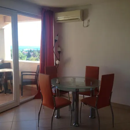 Casa Del Sole & Breakfast & Garage דירה קלנוביצה